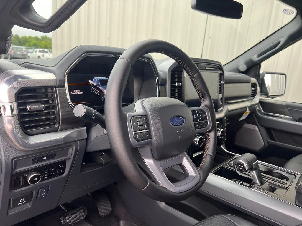 2025 Ford F-150 Lariat - Photo 18