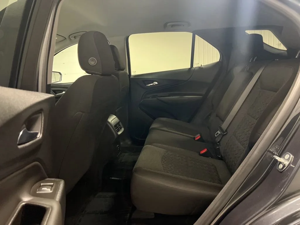 2022 Chevrolet Equinox LT - Photo 11