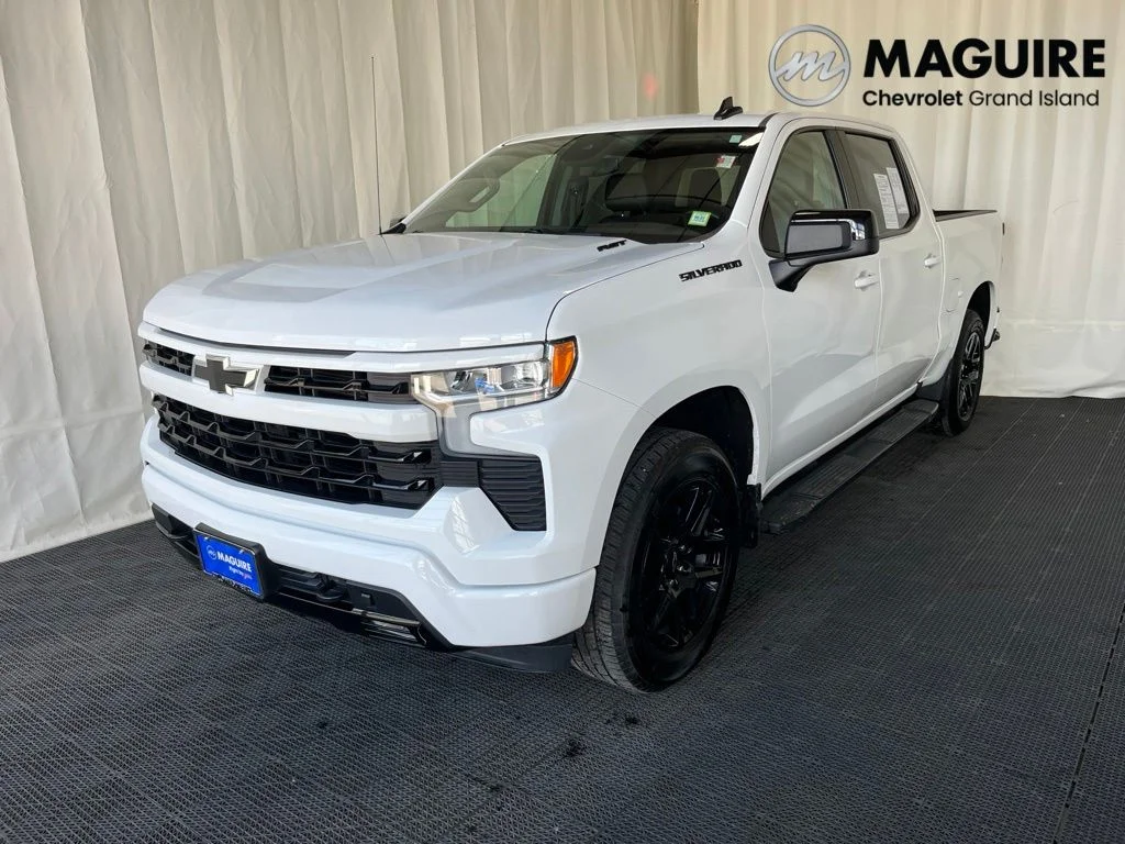 Used 2024 White Chevrolet RST image 1