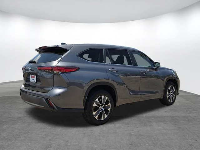 Certified Used 2023 Magnetic Gray Metallic Toyota XLE image 4