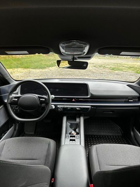 2025 Hyundai IONIQ 6 SE - Photo 25