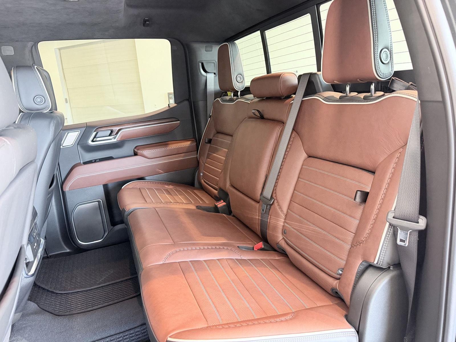 Used 2025 Onyx Black GMC Denali Ultimate image 26