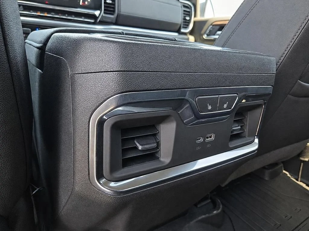 2026 GMC Sierra 1500 SLT - Photo 10