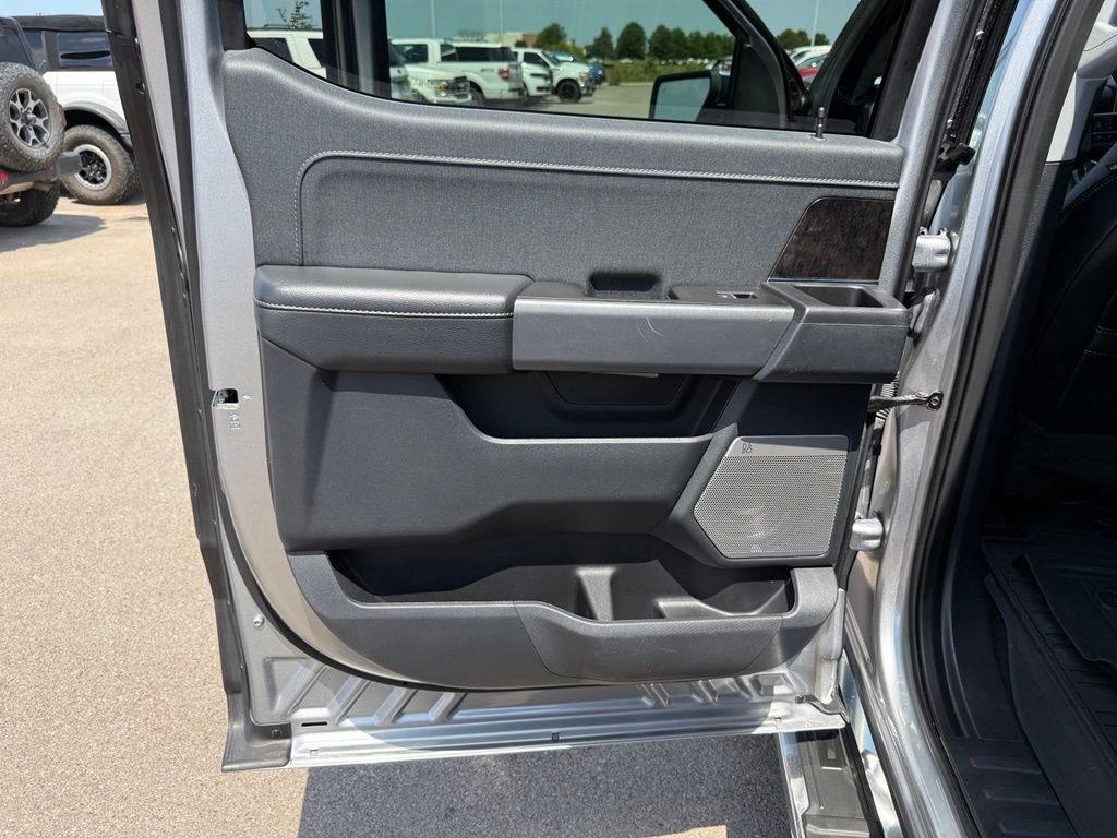 Certified Used 2023 Silver Metallic Ford Lariat image 5