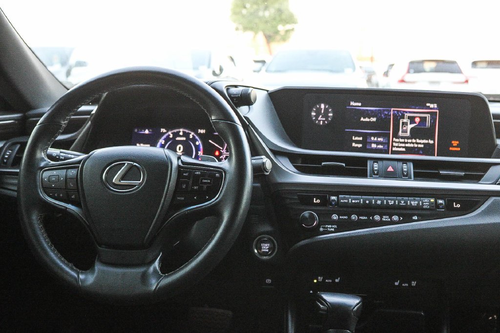 2019 Lexus ES 350 - Photo 13