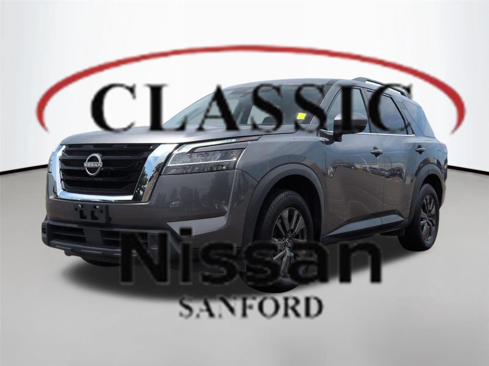 2022 Nissan Pathfinder SV