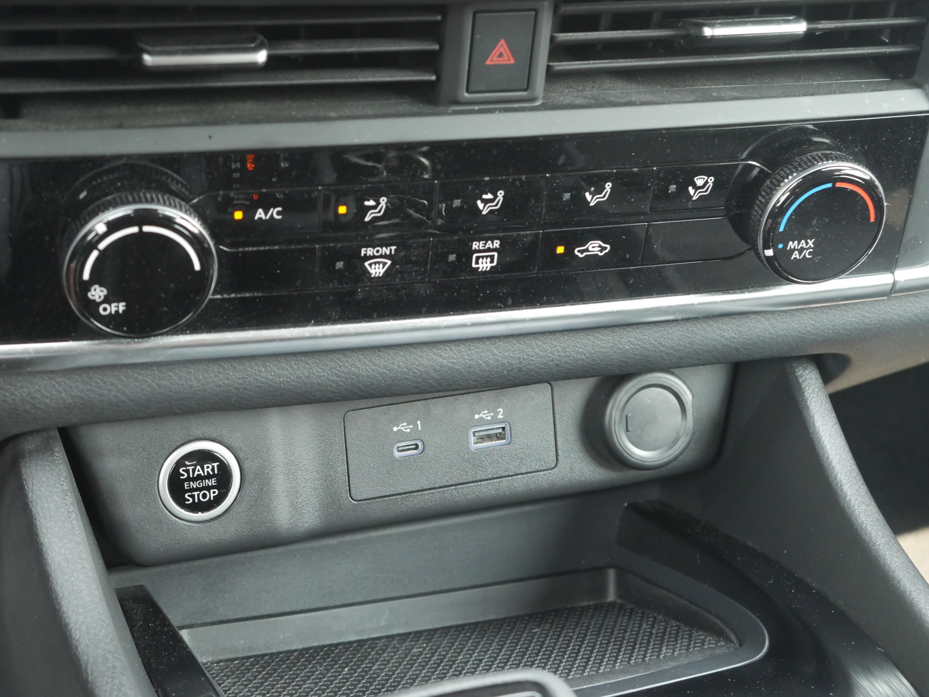 Certified Used 2021 Super Black Nissan S image 10