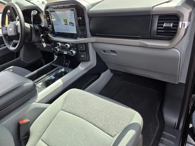 Used 2024 Black Ford XLT image 19