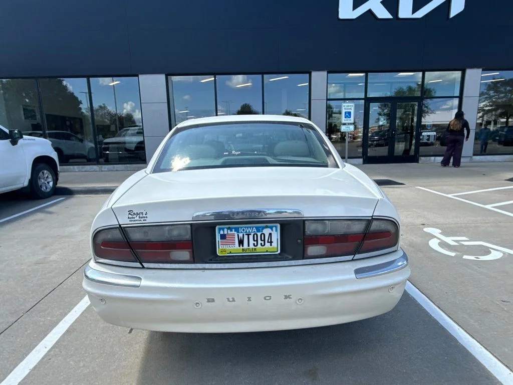 Used 2005 White Buick Ultra image 5