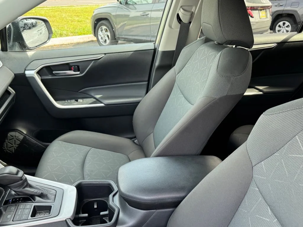 Used 2025 Silver Toyota XLE image 10