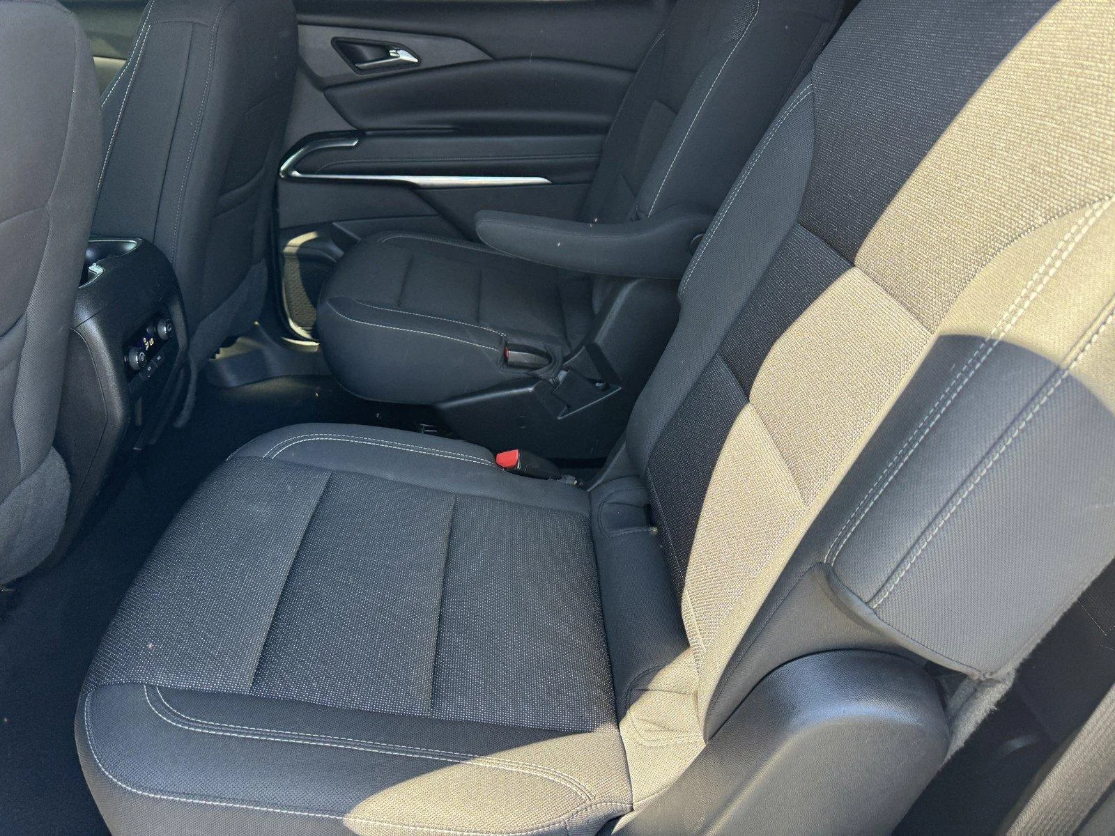 Used 2024 Summit White Chevrolet LT image 12