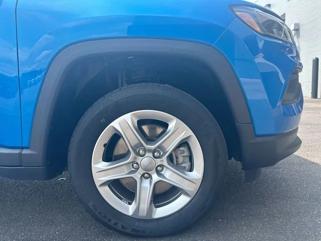 Certified Used 2023 Blue Jeep Latitude image 12