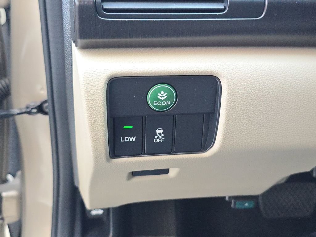 Used 2015  Honda EX-L image 30