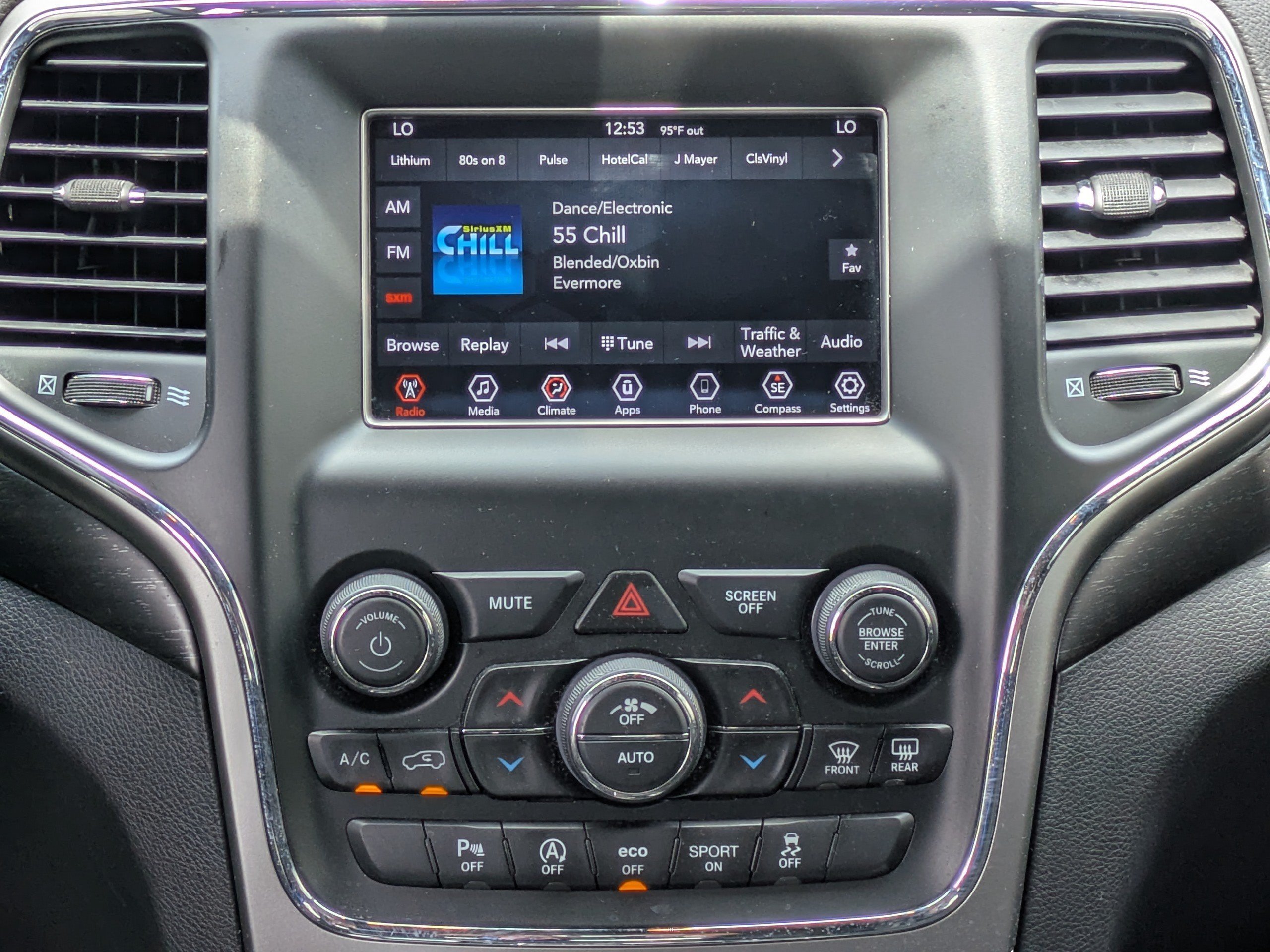 2018 Jeep Grand Cherokee Laredo E - Photo 16