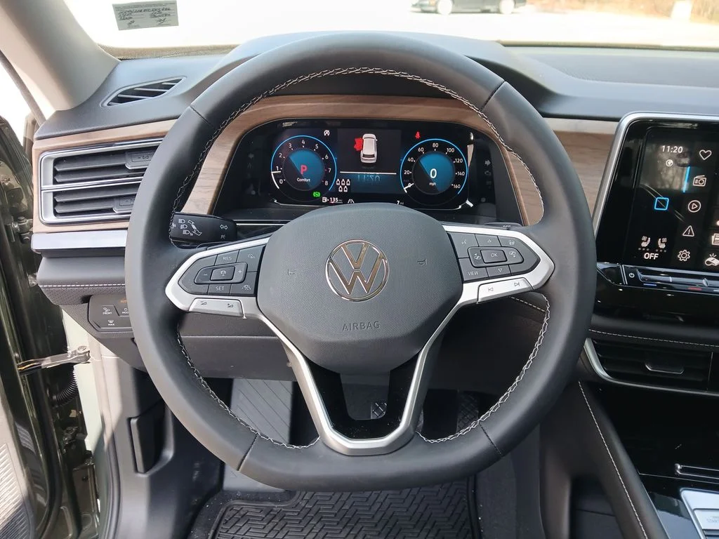 New 2026 Green Volkswagen 2.0T SE w/Technology image 14
