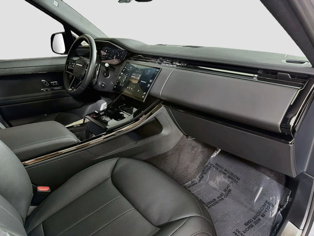 Certified Used 2024 Eiger Grey Metallic Land Rover Dynamic SE image 32