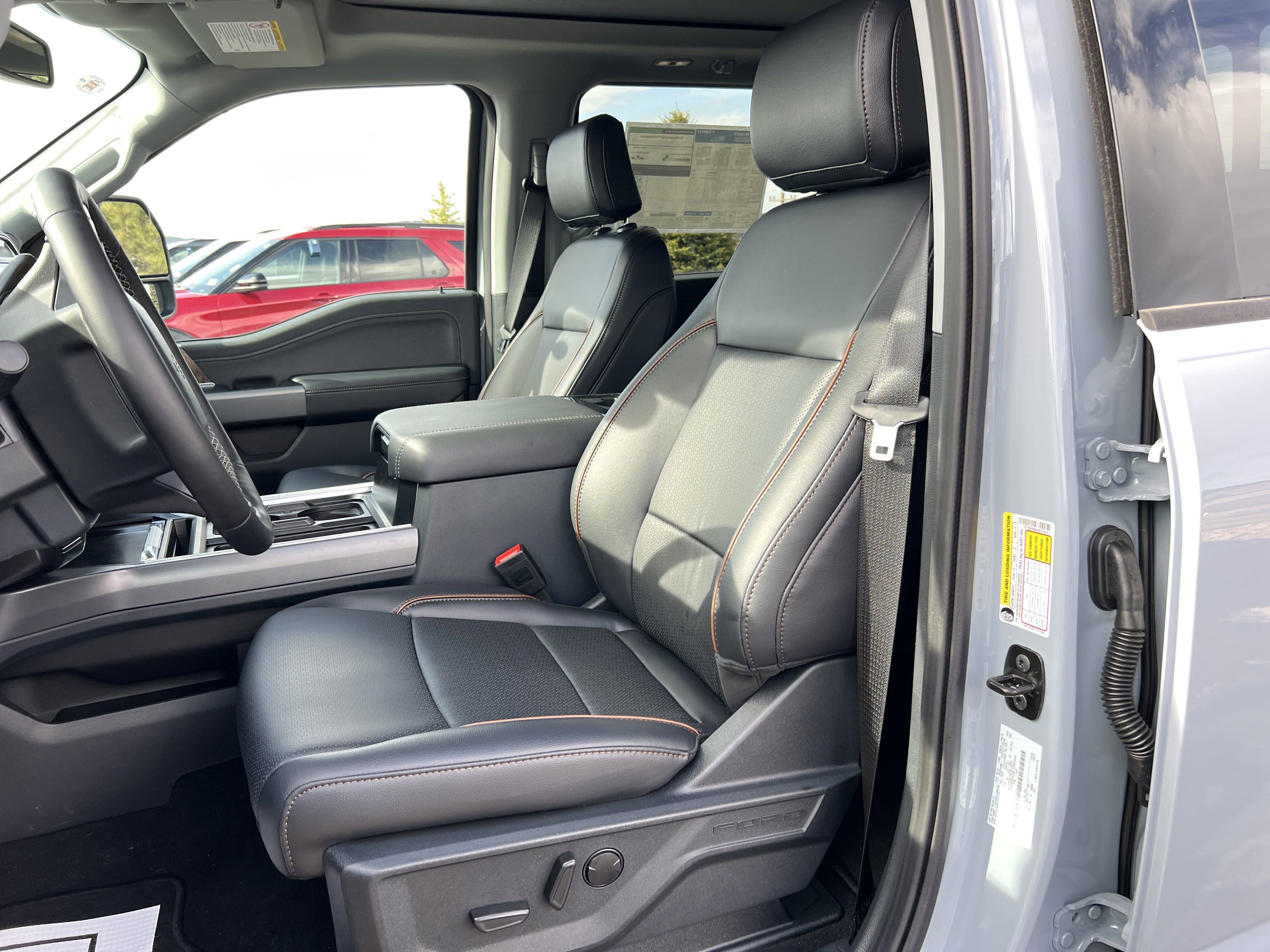 2025 Ford F-350 Super Duty Lariat - Photo 14