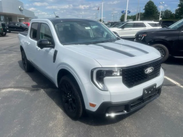 New 2025 Space White Metallic Ford Lariat image 3