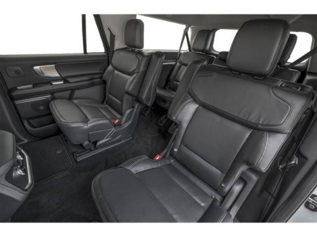 New 2026 Oxford White Ford MAX Platinum® image 17