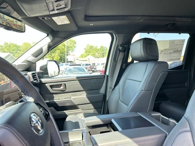New 2026 Wind Chill Pearl <sup>1</sup> Toyota Tundra Platinum image 28