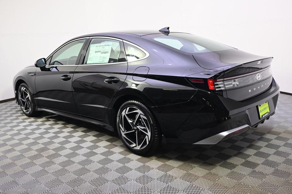 New 2026 Abyss Black Hyundai SEL Sport image 3