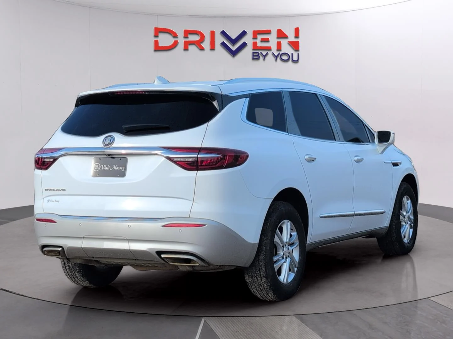 Used 2020 Summit White Buick Essence image 5