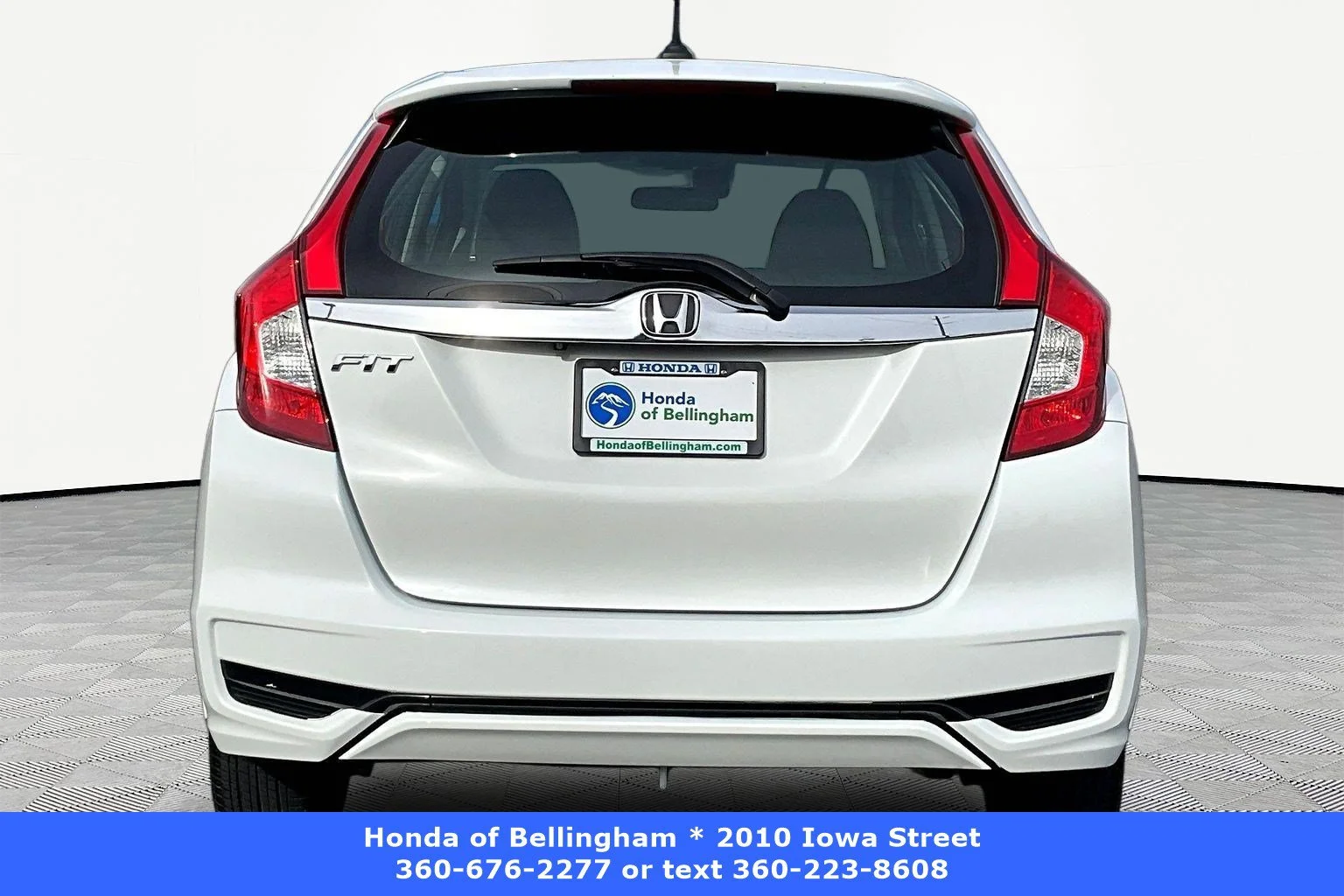 Used 2018 White Honda EX image 5