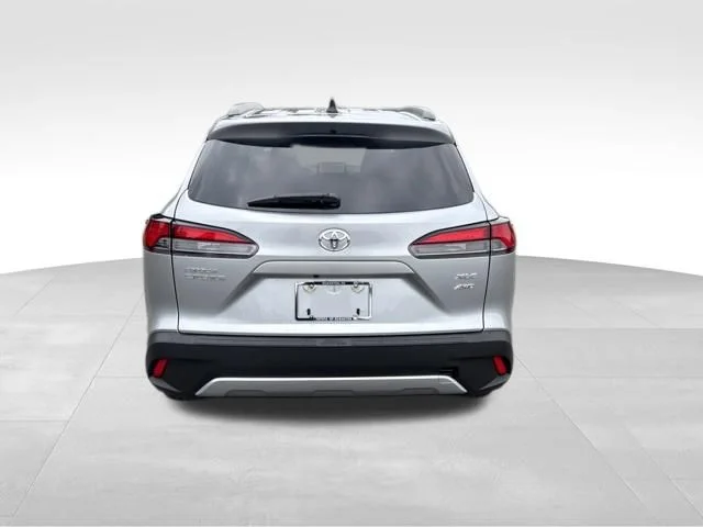 New 2026 Sonic Silver Toyota XLE image 4
