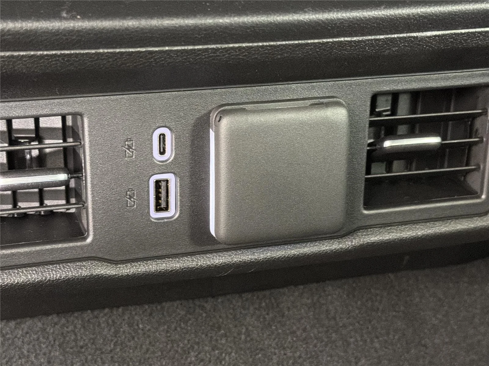 New 2026 Onyx Black GMC SLT image 20