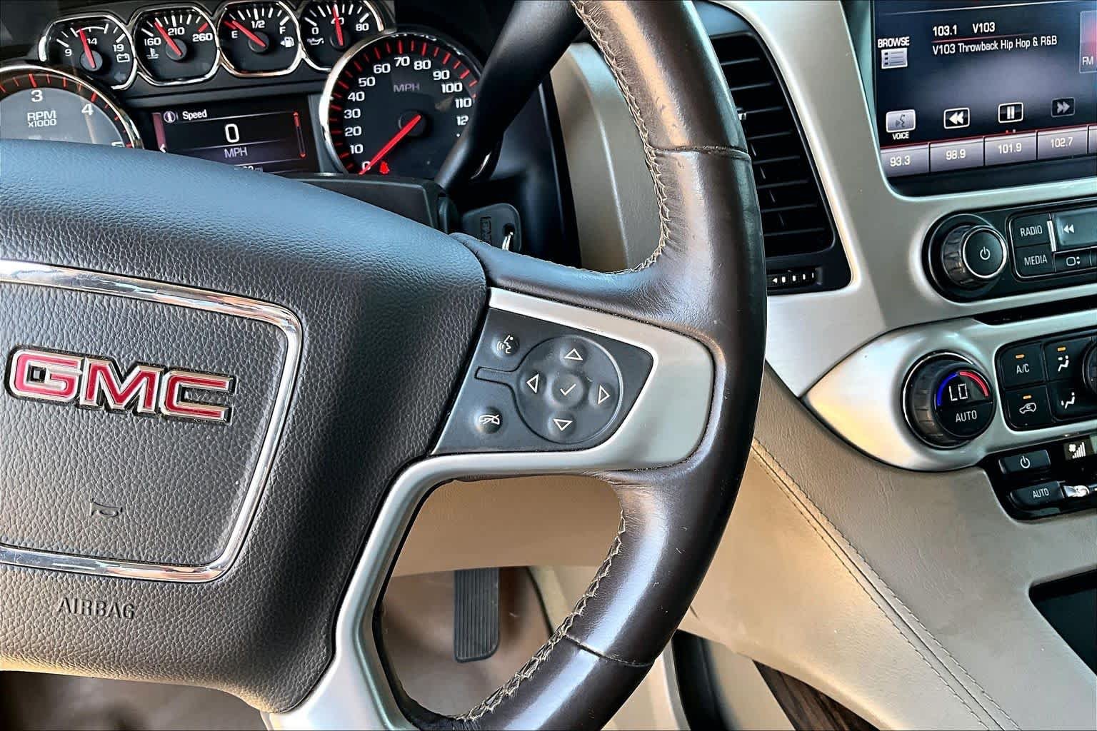 Used 2015 Bronze Alloy Metallic GMC SLE image 23