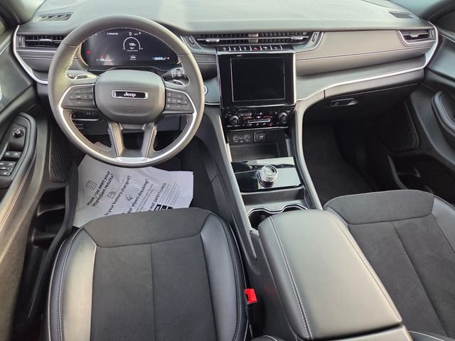 Used 2024 White Jeep Altitude X image 11