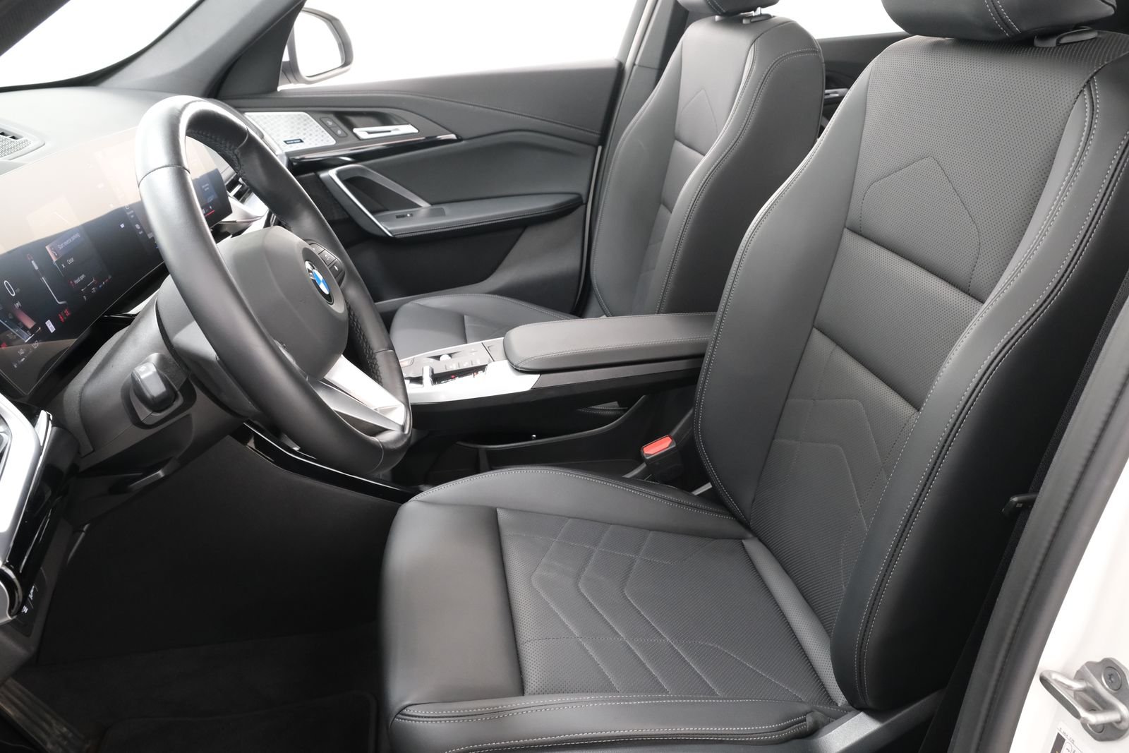 Certified Used 2023 Alpine White BMW xDrive28i image 29