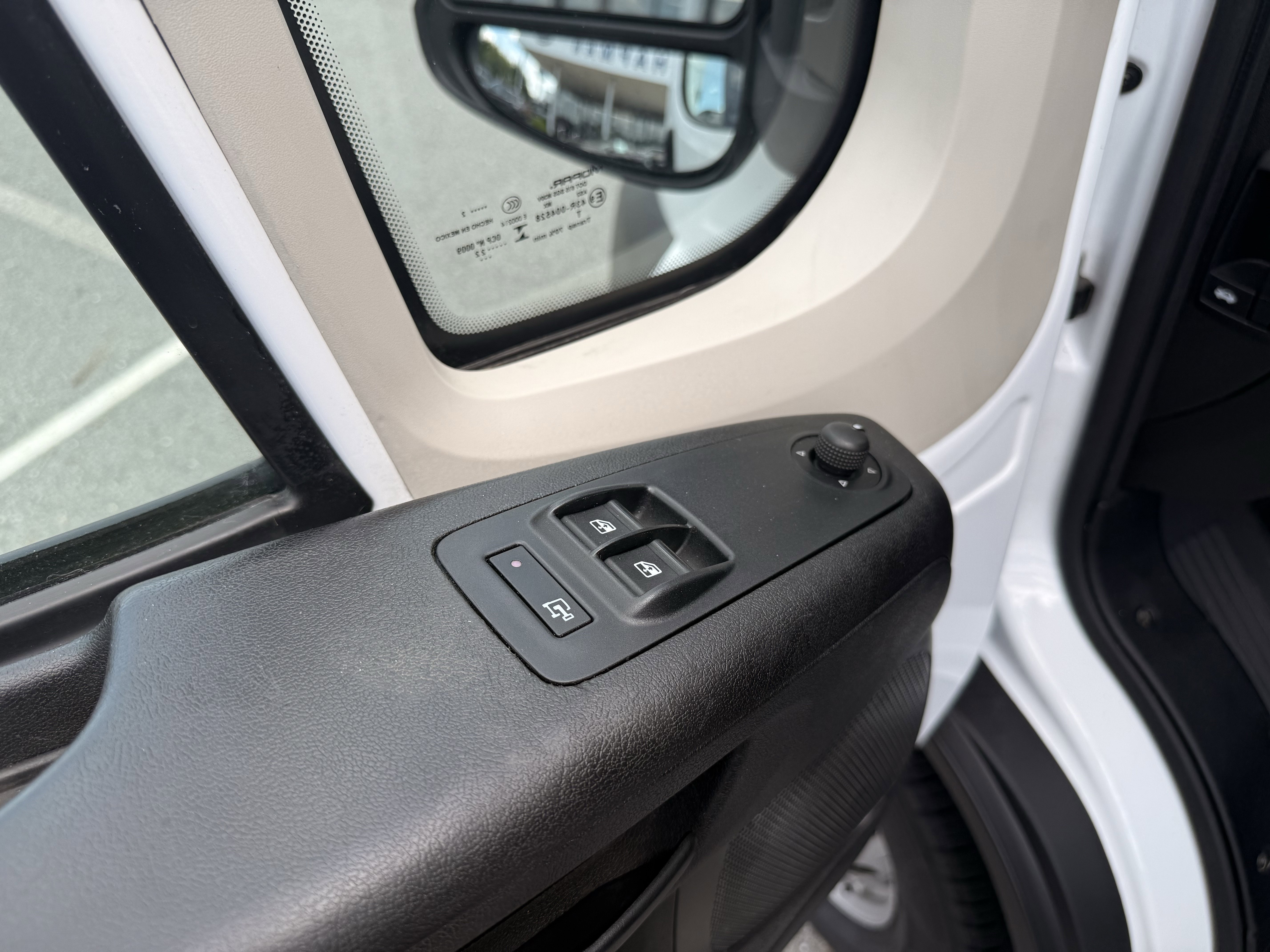 Used 2022 White Ram High Roof image 14