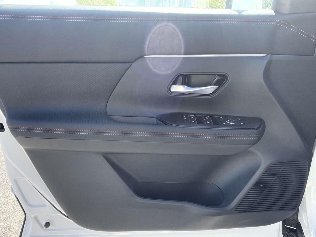 2025 Nissan Kicks SR - Photo 15