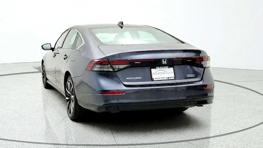 Used 2026 Meteorite Gray Metallic Honda Touring Sedan image 6