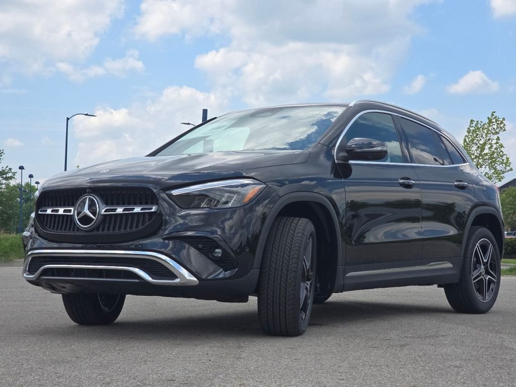New 2026 Cosmos Black Metallic Mercedes-Benz GLA 250 image 12