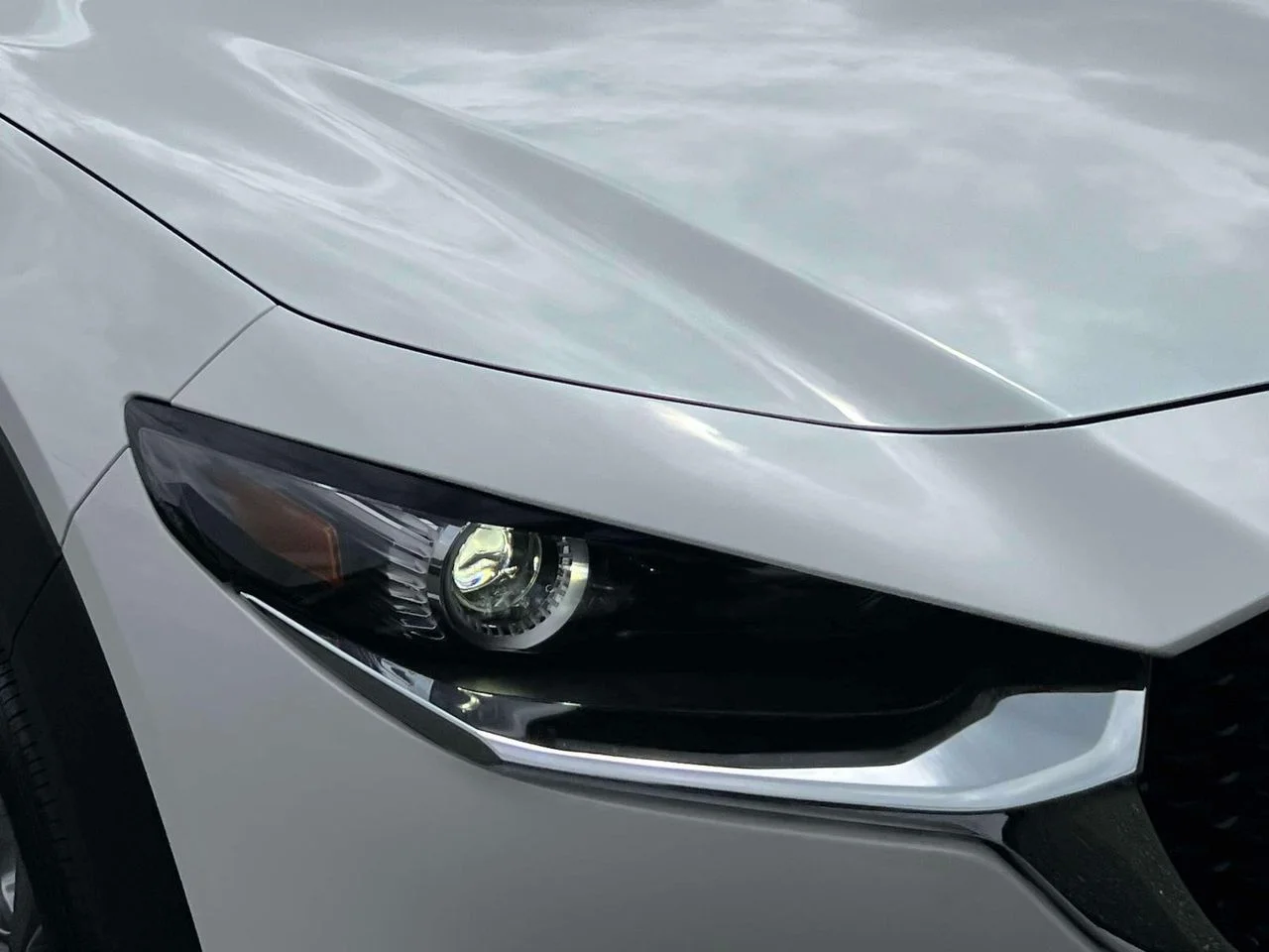 Certified Used 2023 Snowflake White Pearl Mica Mazda 2.5 S Preferred image 21