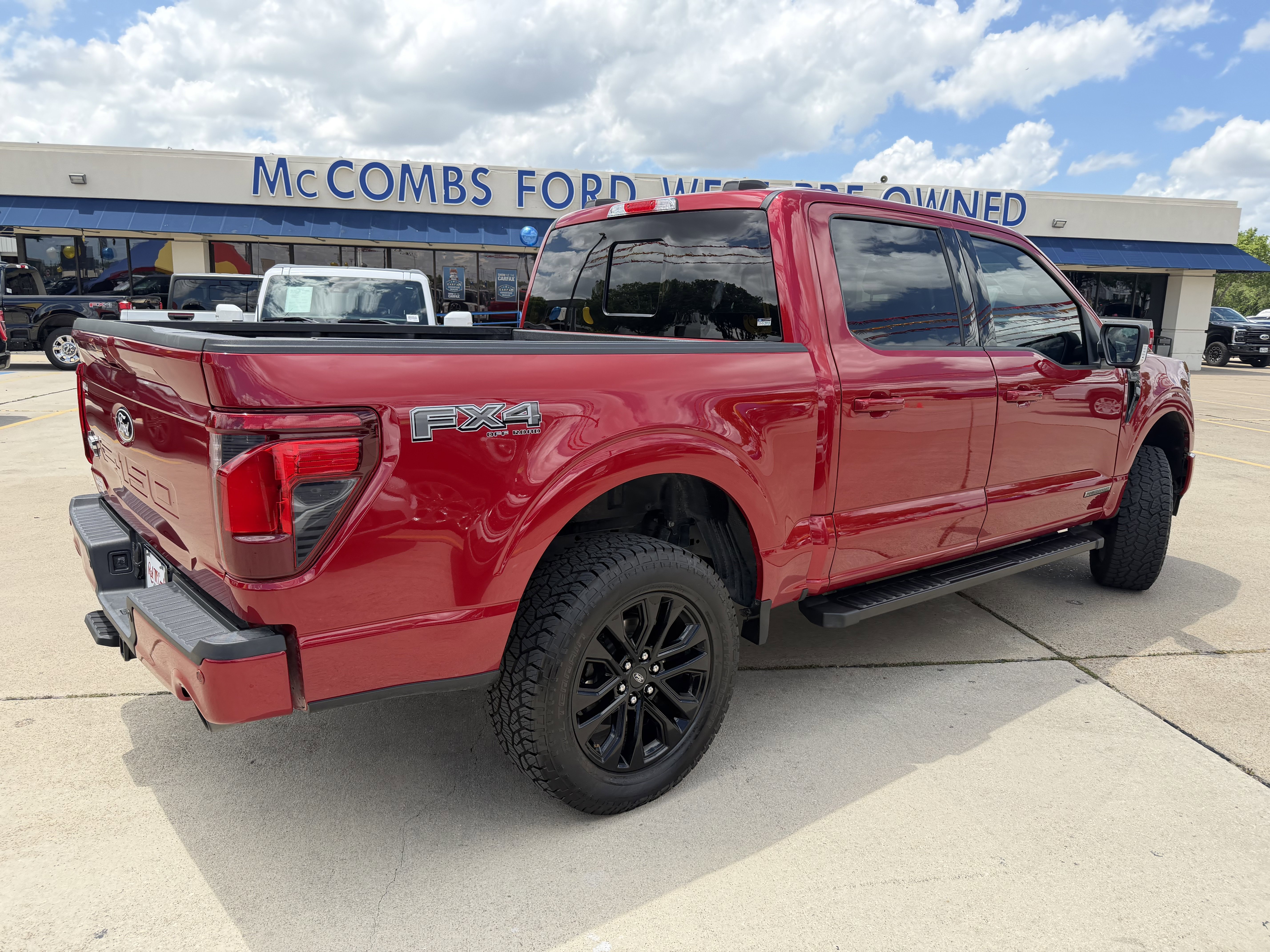 Used 2024 Rapid Red Metallic Tinted Clearcoat Ford XLT image 7