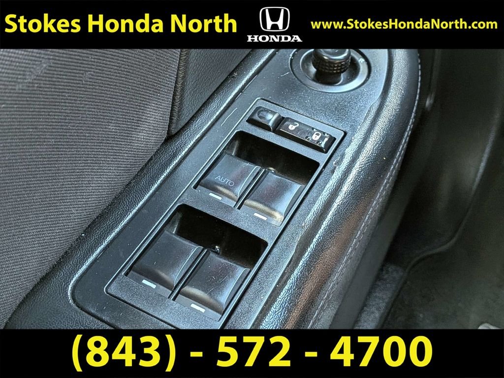 Used 2014 Red Chrysler LX image 26