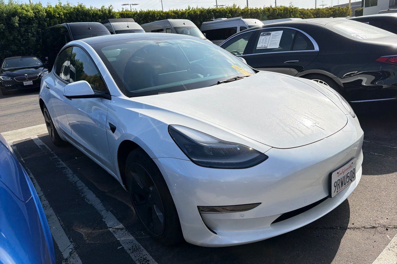 Used 2022  Tesla Base image 5
