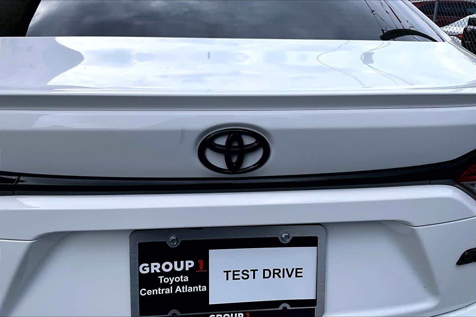 Used 2024 Ice Cap Toyota SE image 30