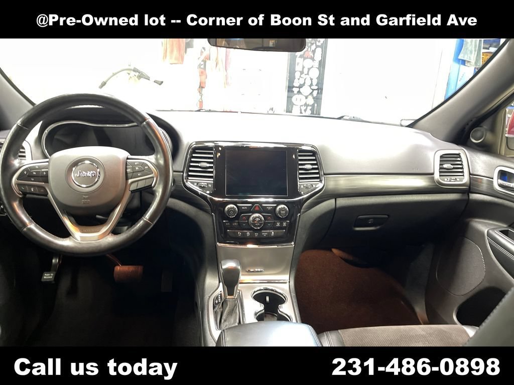 Used 2021  Jeep Laredo X image 18