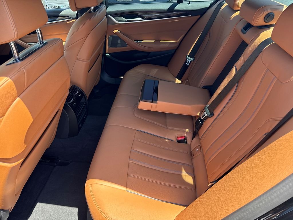 Used 2023 Black BMW M550i xDrive image 19
