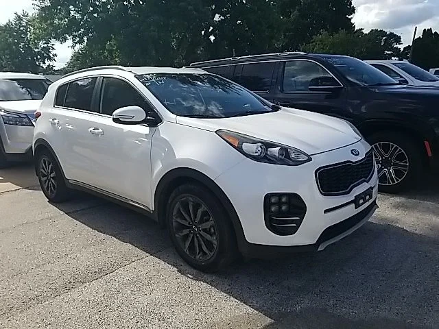 Used 2018 White Kia EX image 1