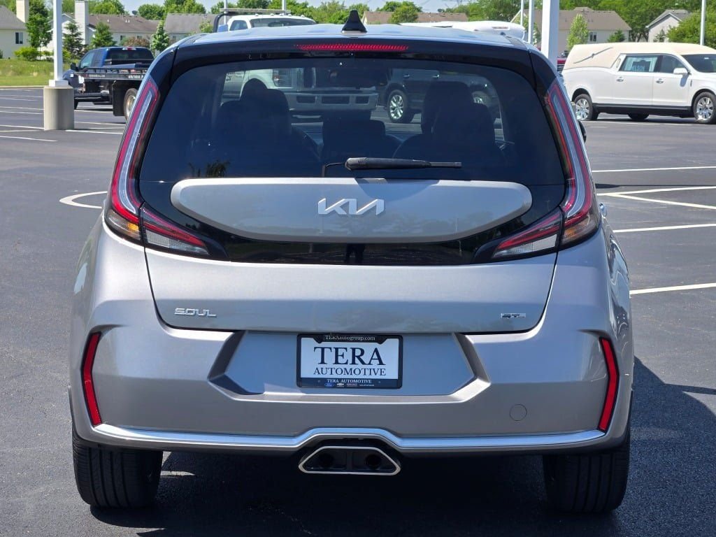 Certified Used 2025 Steel Gray Kia GT-Line image 12