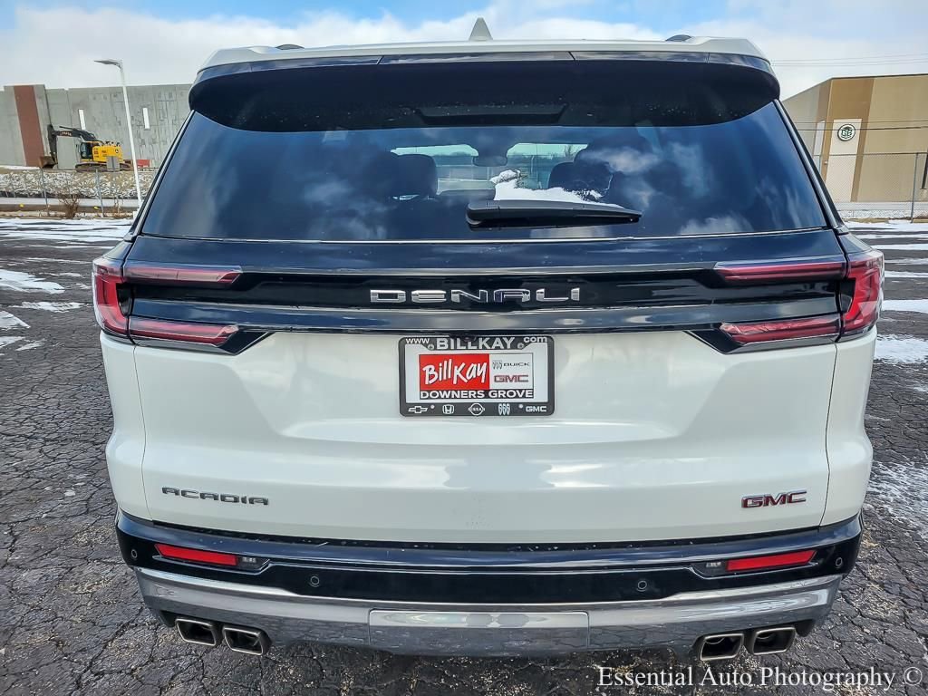 2024 GMC ACADIA - Image 4