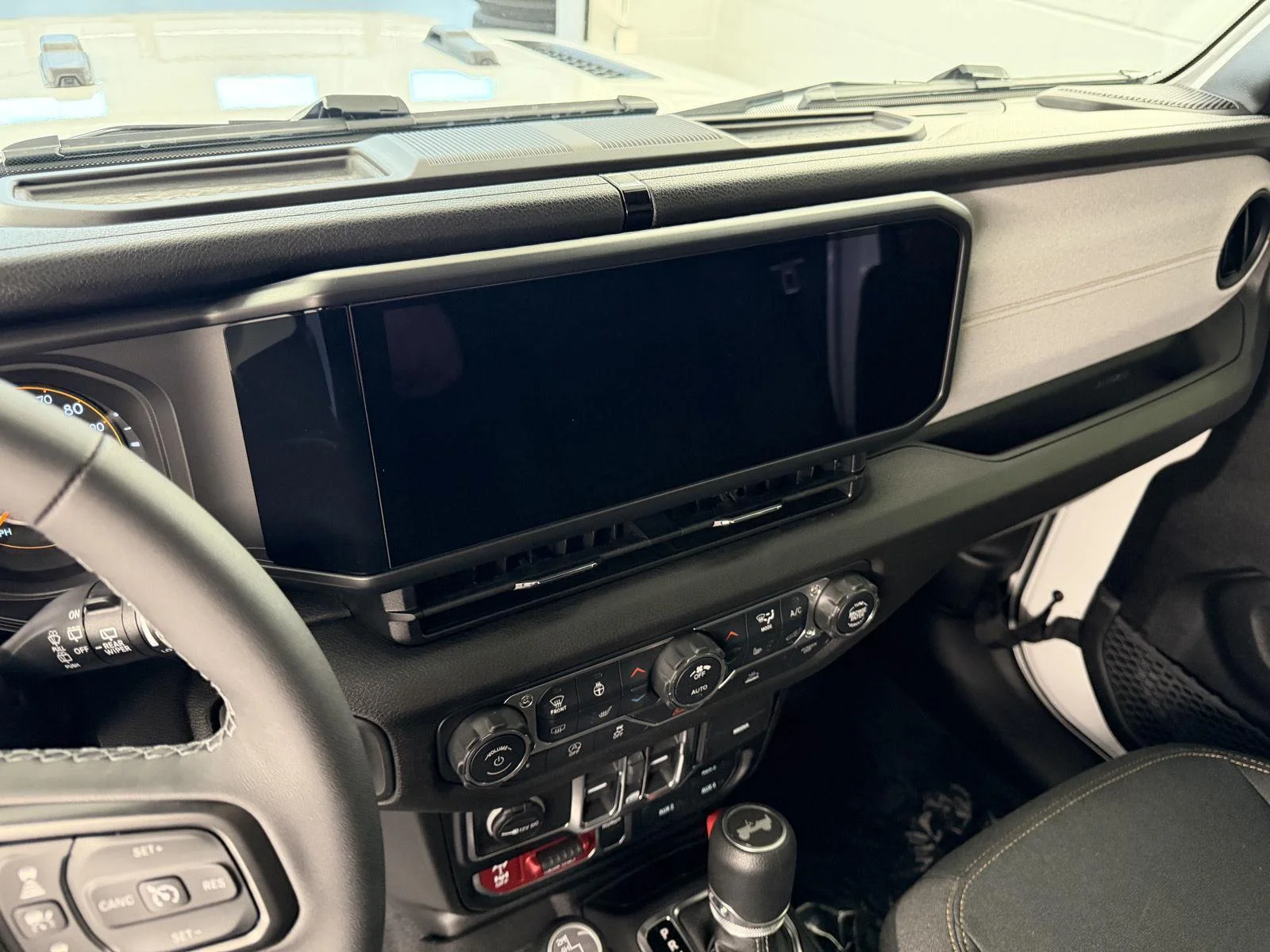 2026 Jeep Wrangler 4-Door Willys - Photo 17