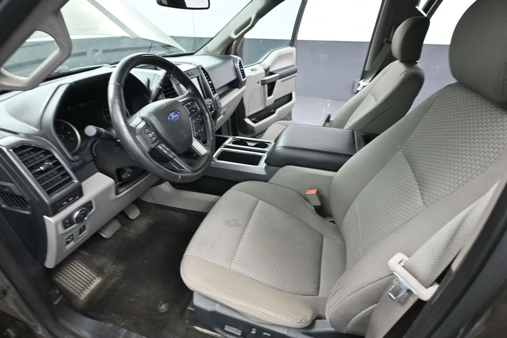 Used 2020 Gray Ford XLT image 17