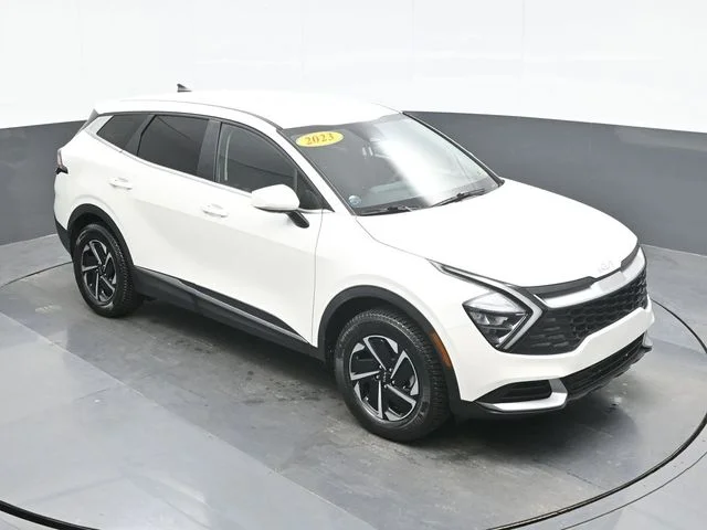 Used 2023 White Kia LX image 14