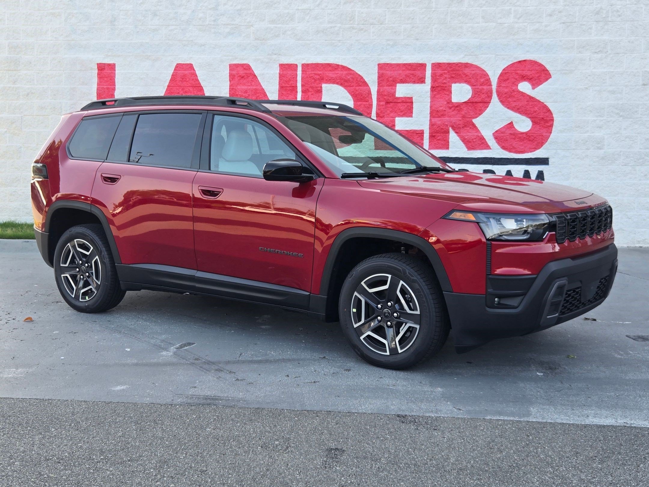 2026 Jeep Cherokee Laredo HEV 4X4's photo